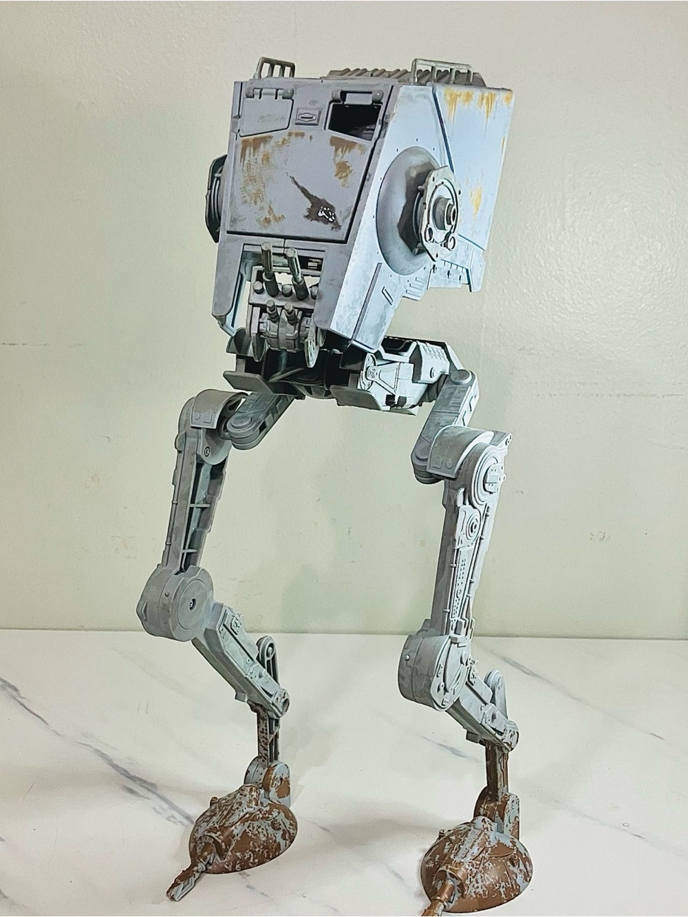 Hasbro Star Wars Legacy Collection AT-ST & Driver Walmart Exclusive 2009
